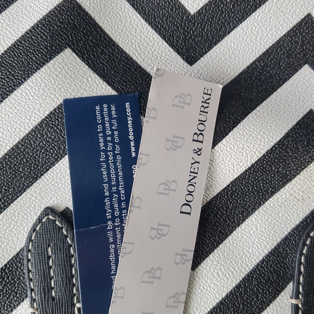 Dooney & Bourke Black and White Chevron Crossbody Bag - Picture 10 of 16
